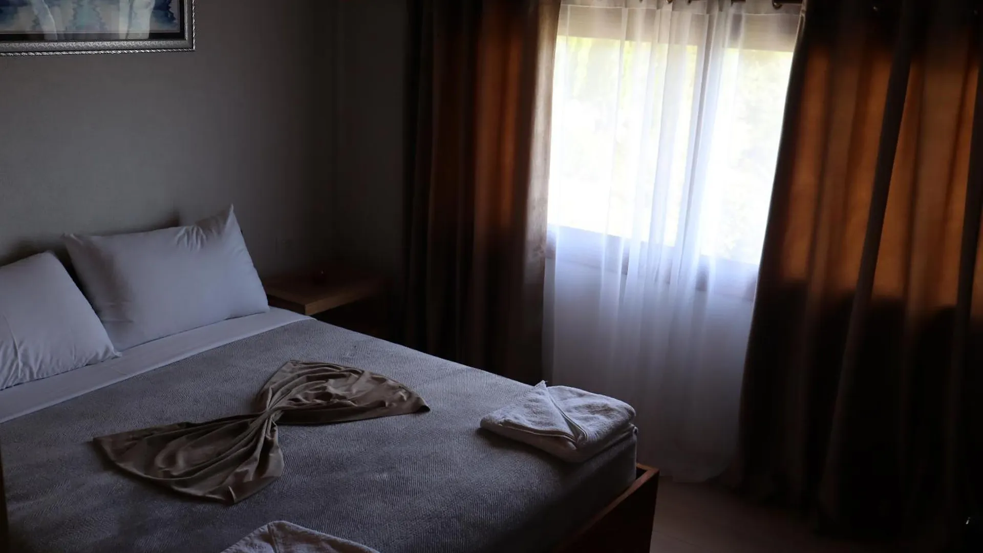 Bujtina Anlu Hotel Nepravishte Albanien