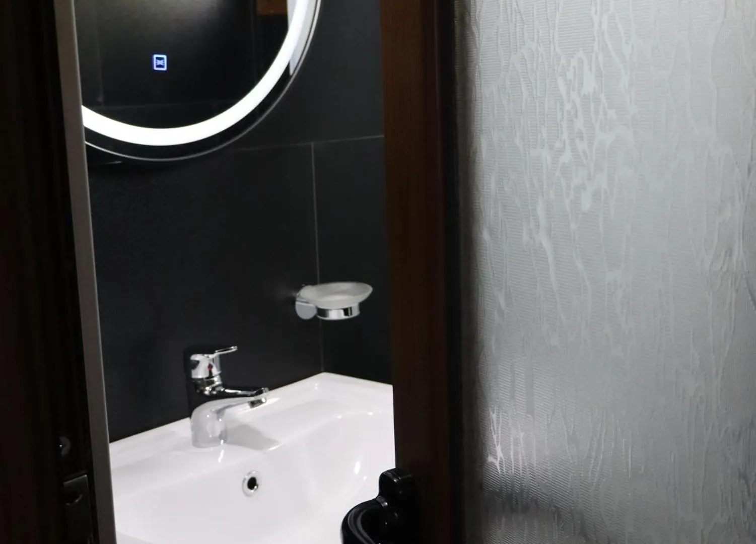 Bujtina Anlu Hotel Nepravishte