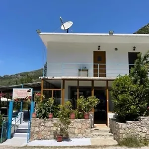 Taverna Prifti Hotel